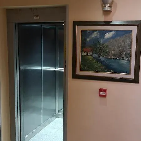 Отель Elegance 3*