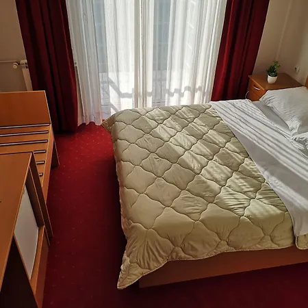 Elegance Отель 3*