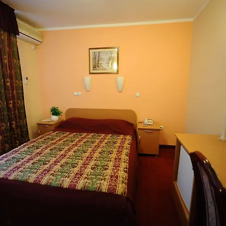 Hotel Elegance 3*