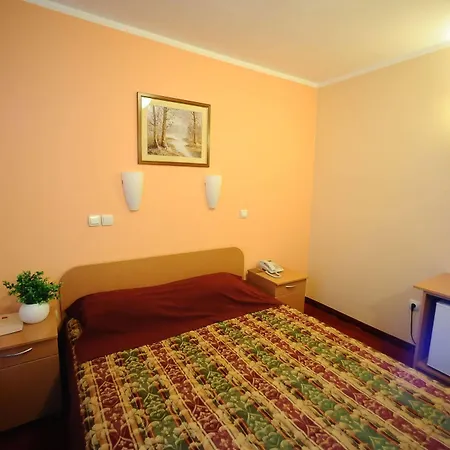 Elegance 3*