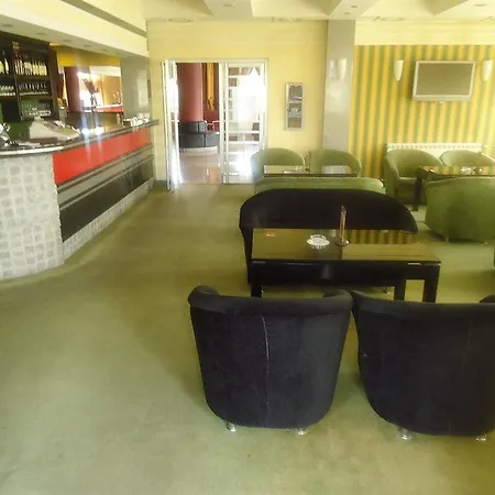 Elegance Hotel